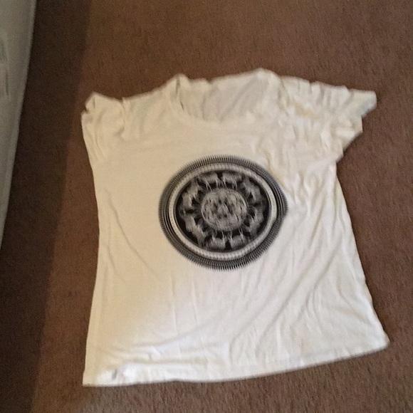 Tops - Picture 4 of 6